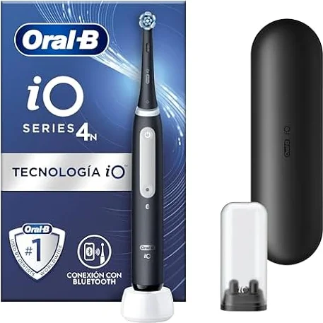 Oral-B iO 4N Cepillo de Dientes Eléctrico con Mango Recargable, 1 Cabezal y Estuche de Viaje, Diseñado por Braun - Negro
