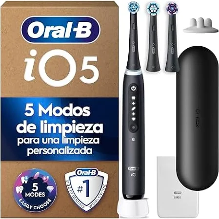 Oral-B iO 5 Cepillo de Dientes Eléctrico con 3 Cabezales, Negro | Cepillo Dental con Sensor de Presión, 5 Modos de Cepillado con Modo Blanqueante, Estuche de Viaje, Embalaje de Cartón